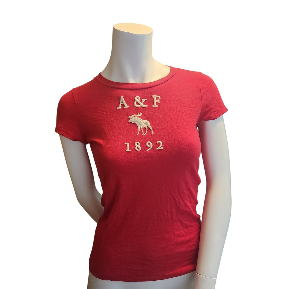 Crisp y2k Abercrombie & Fitch Red Embroidered Moose Logoโ Graphic T-Shirt Small